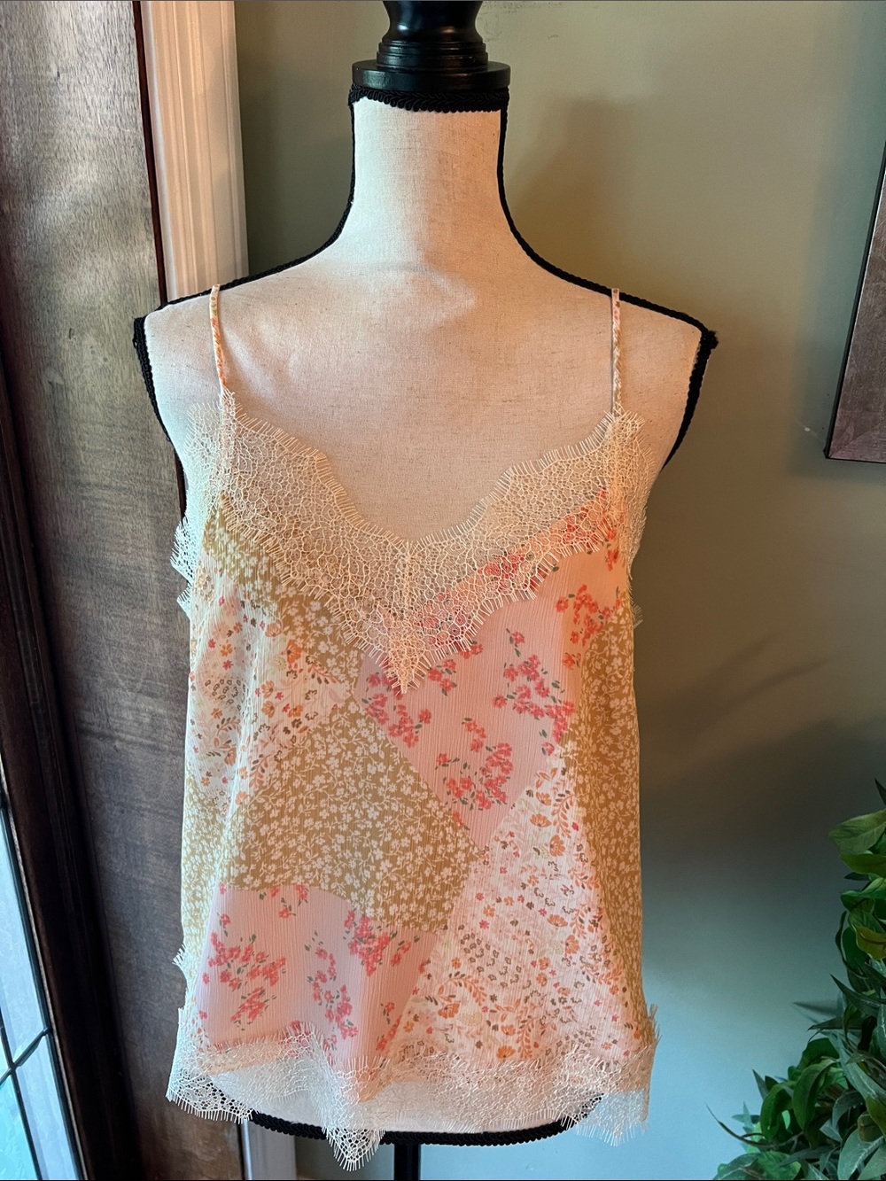 LOFT Floral Lace-Trim Cami Tank Top — Pink & Cream